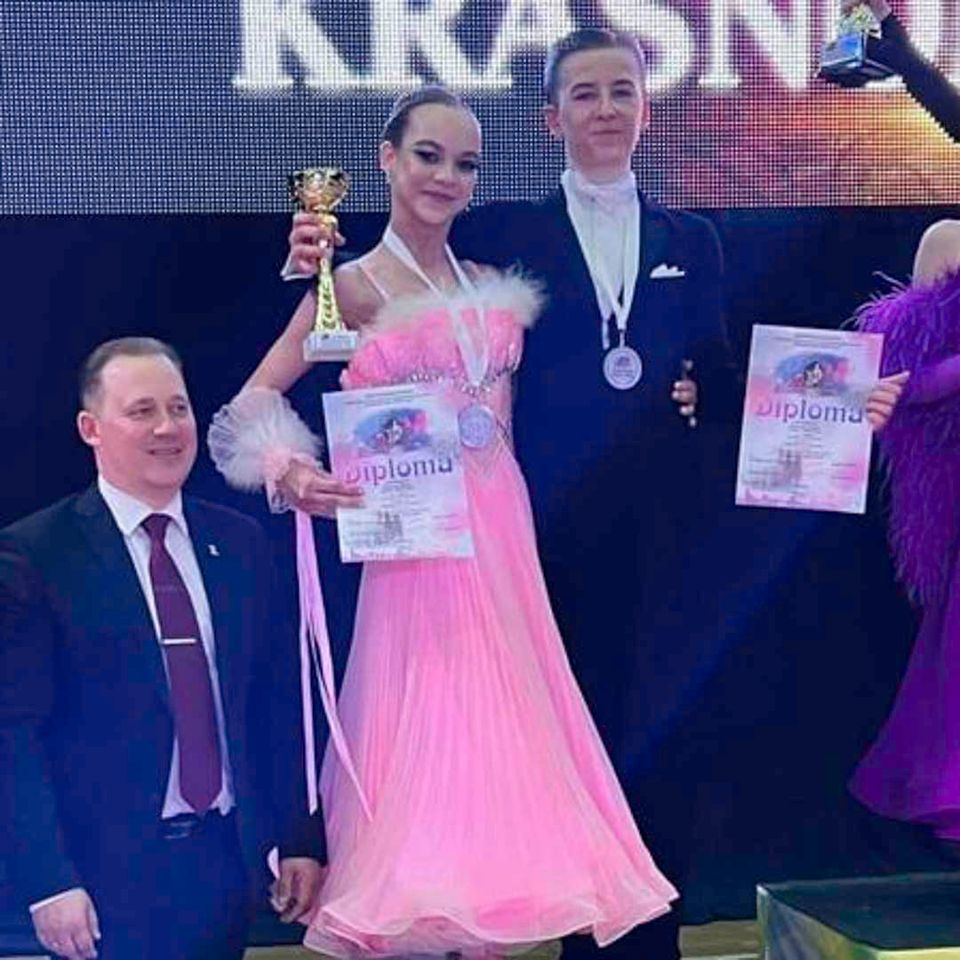 Награждение пары клуба «Радуга» на турнире