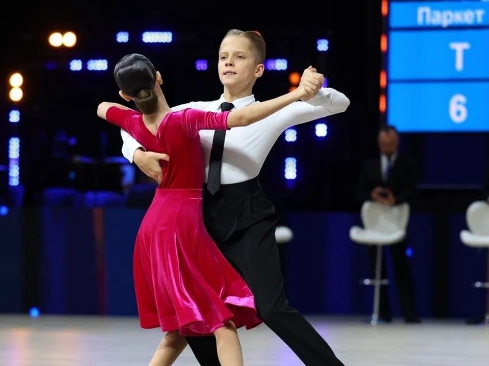 Бальные танцы для подростков 10–13 лет